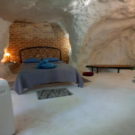 Διαμέρισμα Cave House *